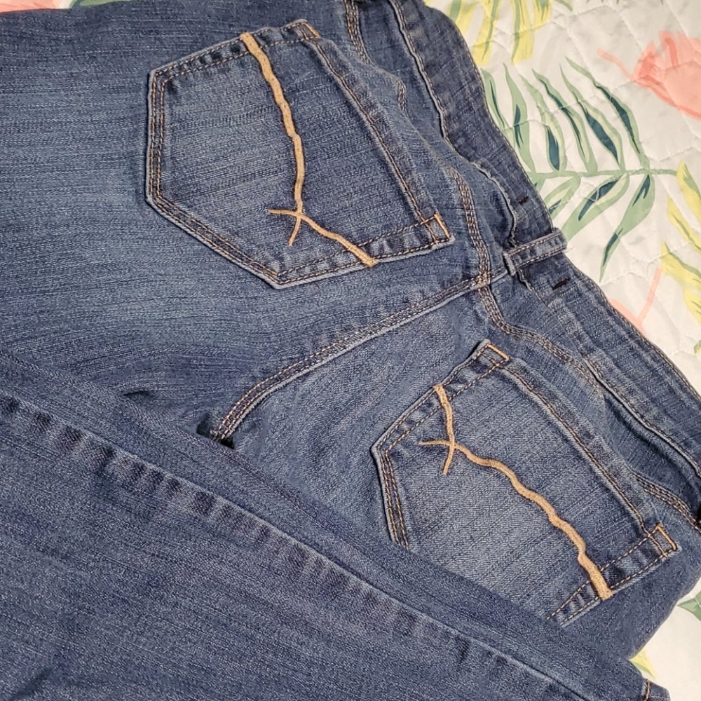 Bullhead Jeans - Picture 7 of 8